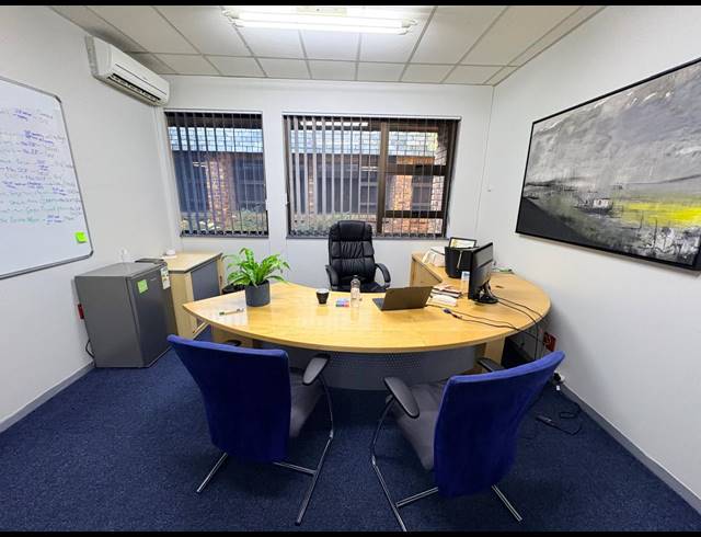 6,052M² OFFICE FOR SALE IN HALFWAY HOUSE